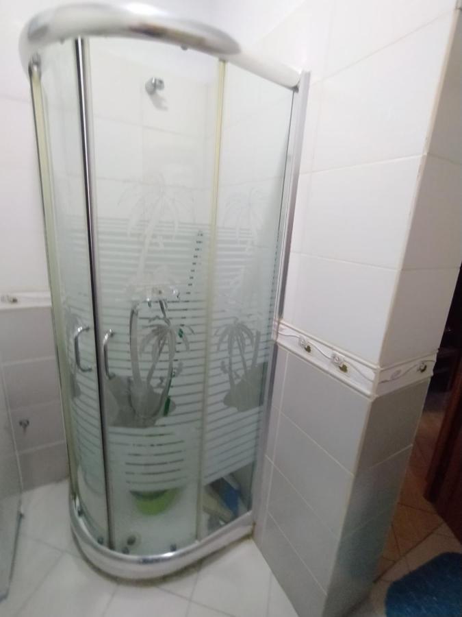 Lungomare Beach Apartments Вльора Екстер'єр фото