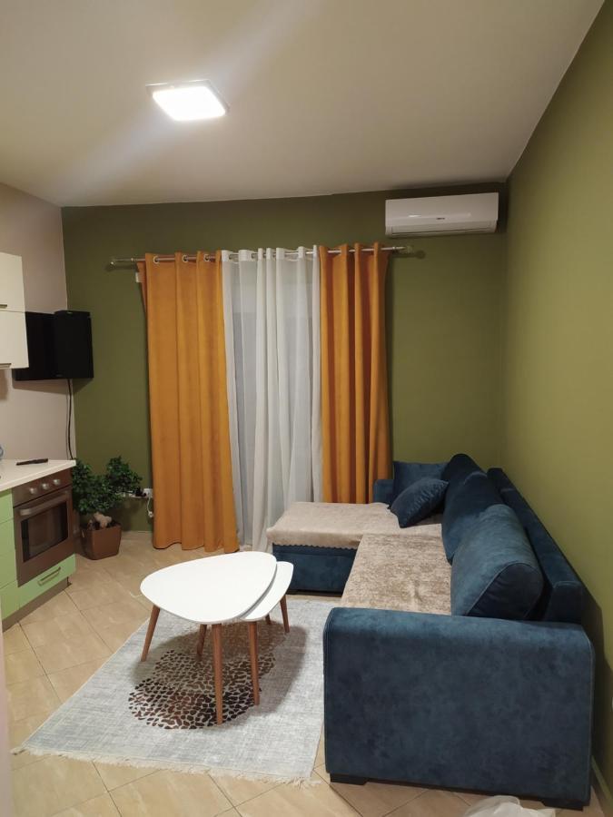 Lungomare Beach Apartments Вльора Екстер'єр фото
