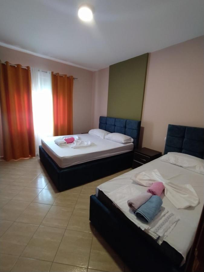 Lungomare Beach Apartments Вльора Екстер'єр фото