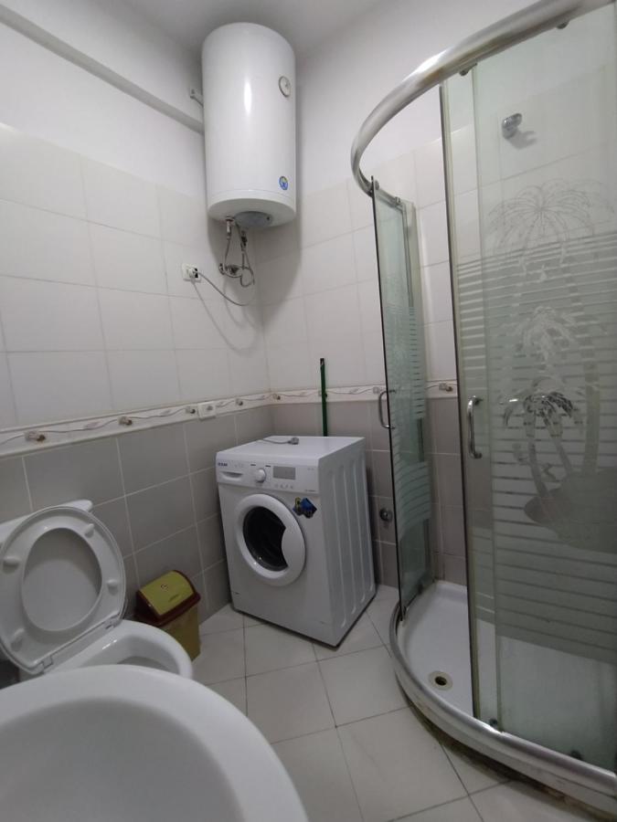 Lungomare Beach Apartments Вльора Екстер'єр фото